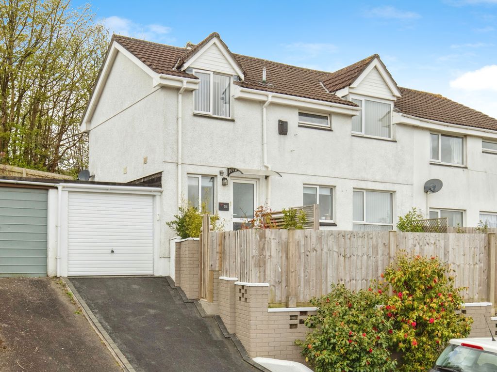 4 bed semidetached house for sale in Beacon Road, Bodmin, Cornwall