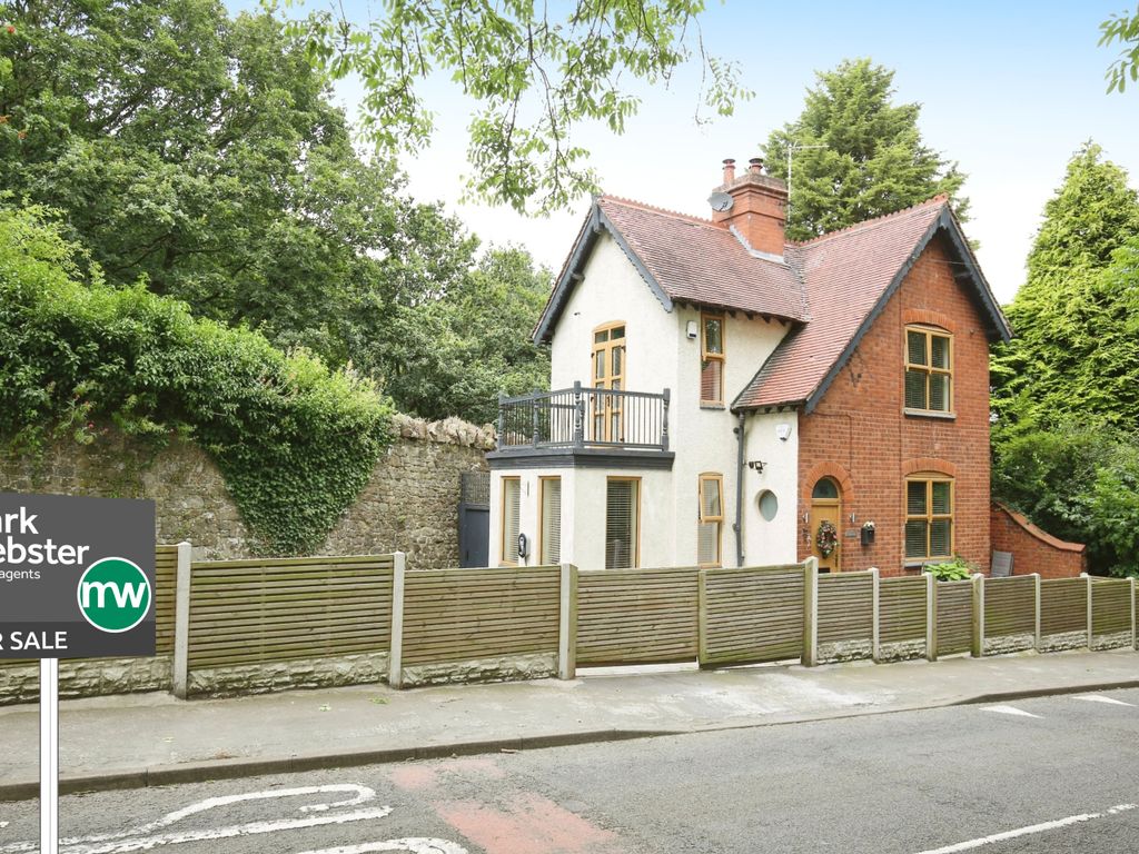 2 bed detached house for sale in Coleshill Road, Atherstone CV9, £295,000 Zoopla