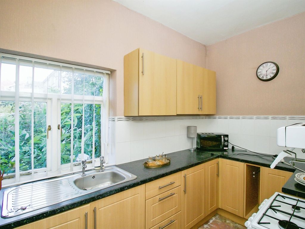 3 bed terraced house for sale in Cardiff Road, Barry CF63, £155,000 Zoopla
