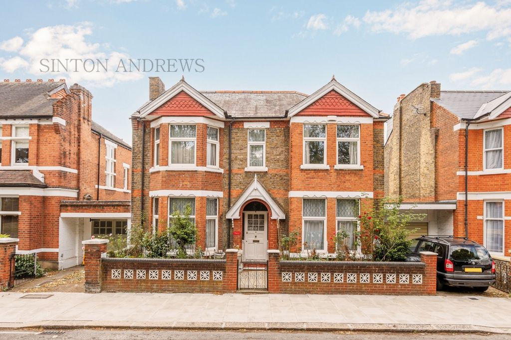 4 bed detached house for sale in Culmington Road, Ealing W13, £