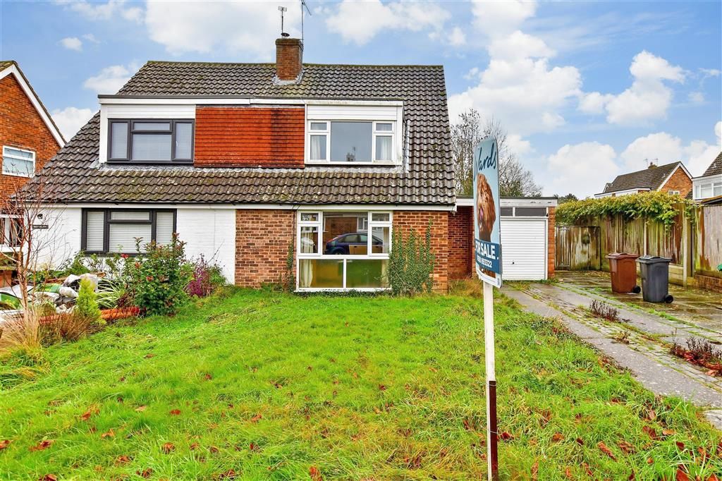 3 bed semidetached house for sale in Corner Farm Road, Staplehurst
