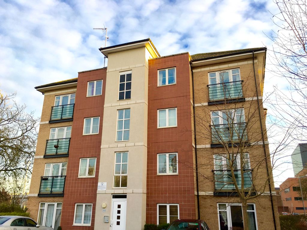 1 bed flat to rent in The Parklands, Dunstable LU5, £950 pcm Zoopla