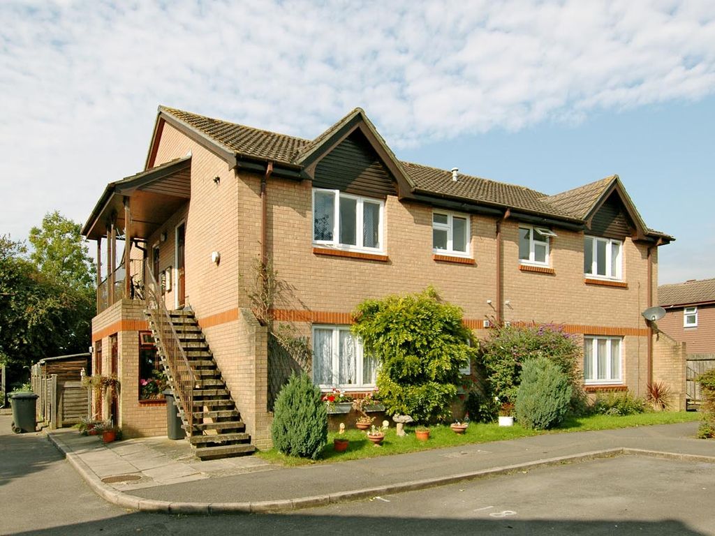 Studio to rent in Kings Road, Petersfield GU32 Zoopla