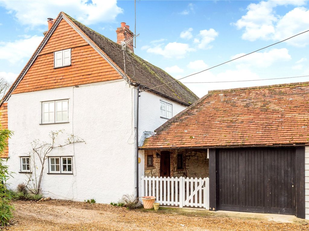 2 bed semidetached house for sale in Station Road, Betchworth, Surrey