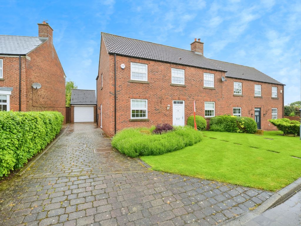 4 bed semidetached house for sale in Whitehouse Wynd, Northallerton