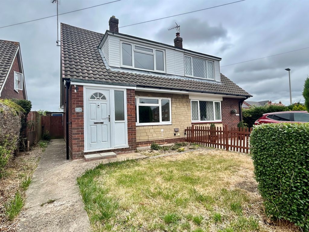 3 bed semidetached house for sale in St. Peters Road, Warwick