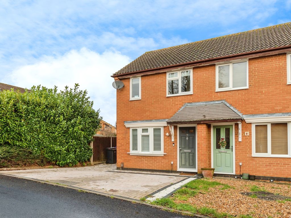 3 bed semidetached house for sale in Symonds Road, Hitchin