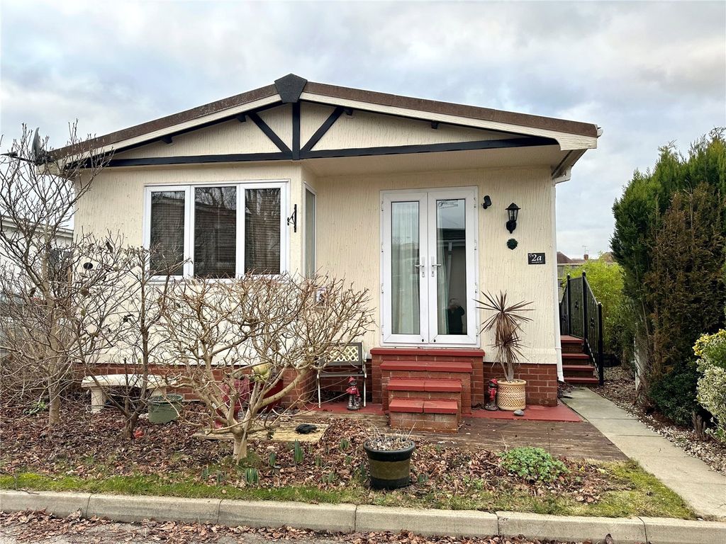 2 bed property for sale in Sunningdale Park, New Tupton, Chesterfield