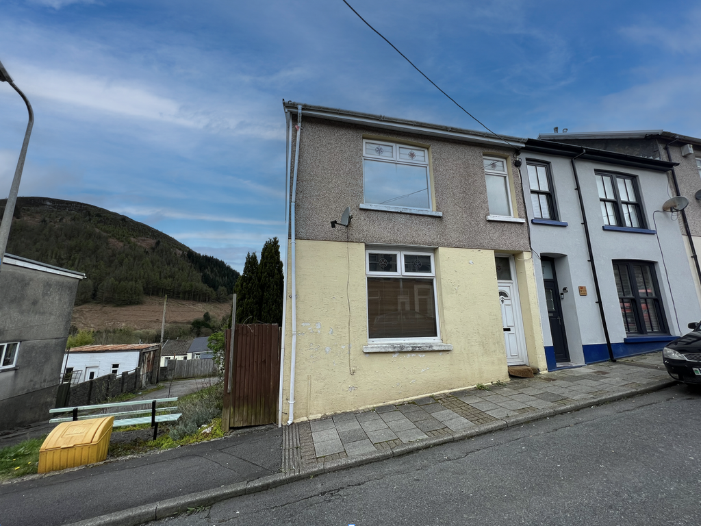 3 bed end terrace house for sale in BlaenYCwm Terrace Treherbert