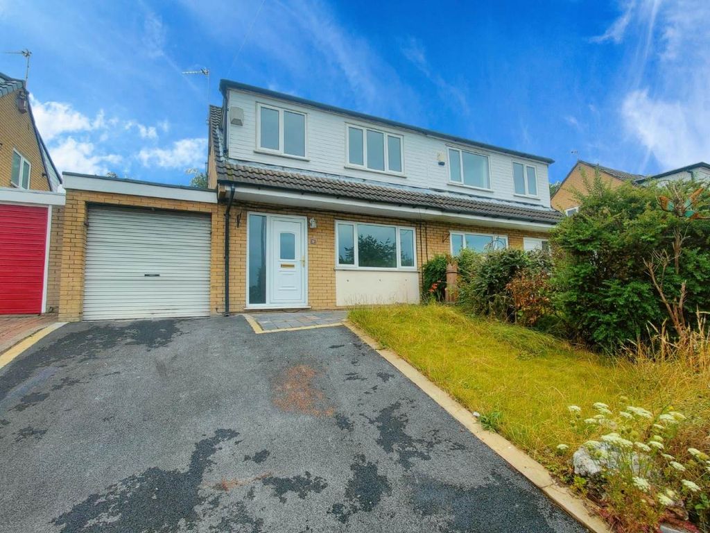 3 bed semidetached house for sale in Whitlow Avenue, Golborne