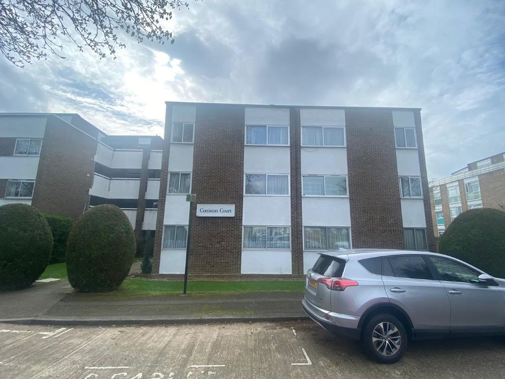2 bed flat for sale in Flat 18 Coniston Court, Stonegrove, Edgware