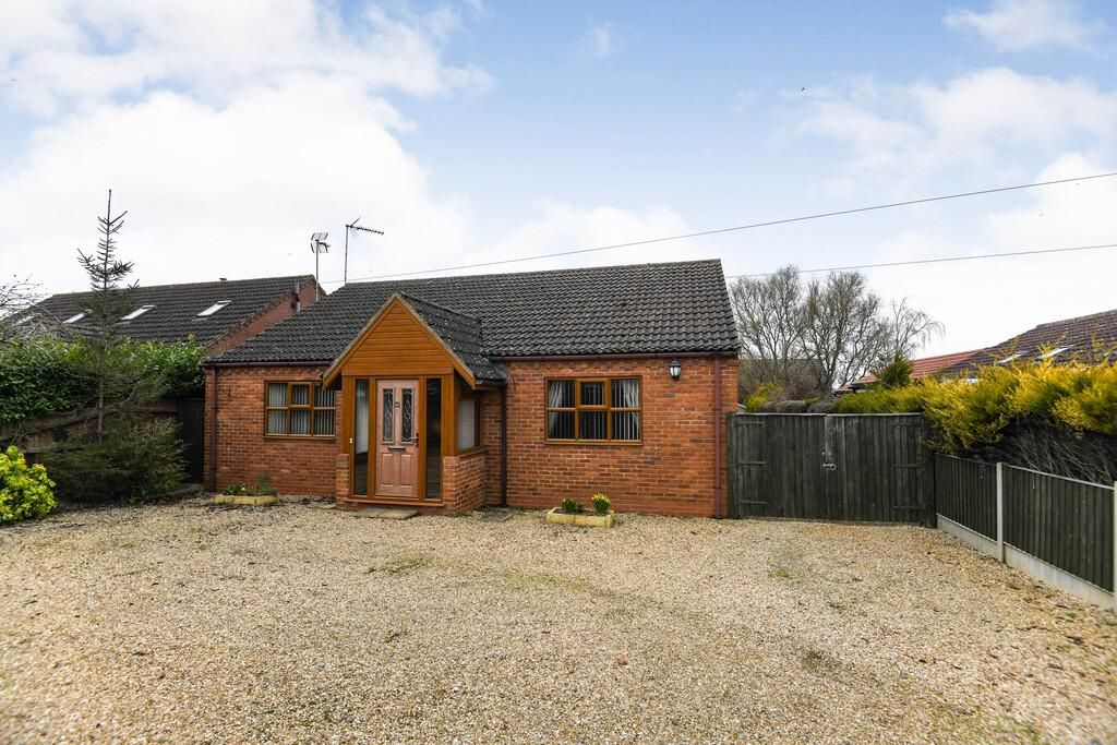 3 bed detached bungalow for sale in Smeeth Road, Marshland St James