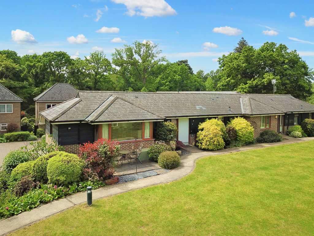 2 bed bungalow for sale in The Courtyard, St. Johns Lodge, Woking
