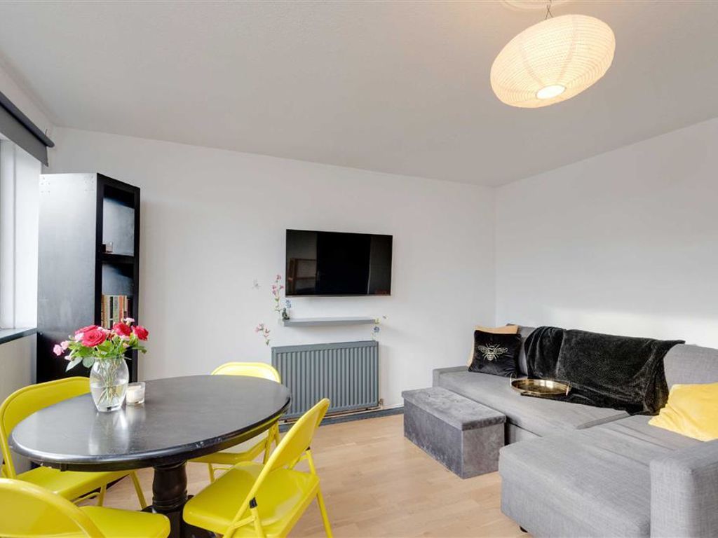 2 bed for sale in O'leary Square, London E1, £450,000 Zoopla