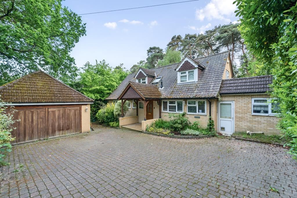 4 bed detached house for sale in Camberley, Surrey GU15, £700,000 Zoopla