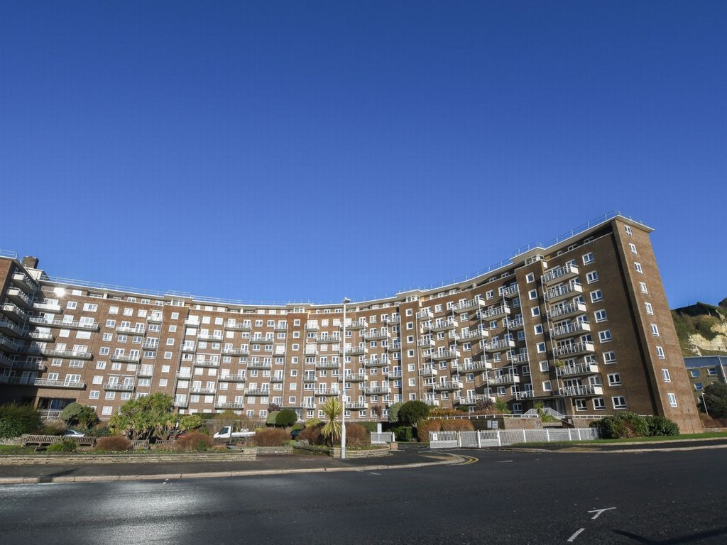 3 bed flat for sale in The Gateway, Dover CT16, £325,000 Zoopla