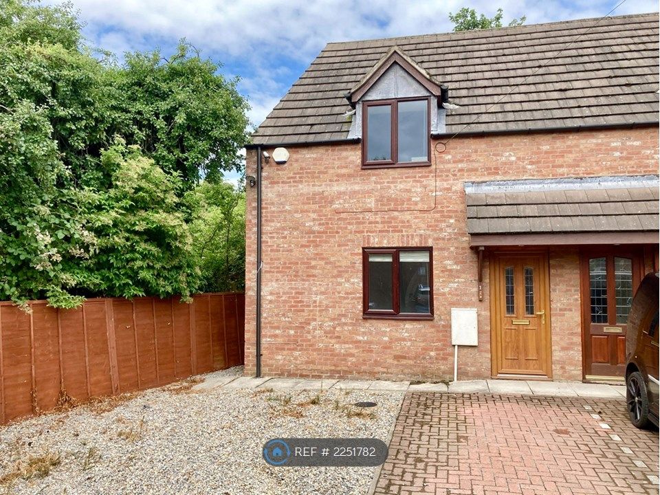 1 bed semidetached house to rent in Lang House, York YO10, £975 pcm