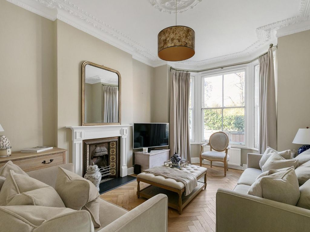 2 bed flat for sale in Huguenot Place, Wandsworth SW18, £700,000 Zoopla