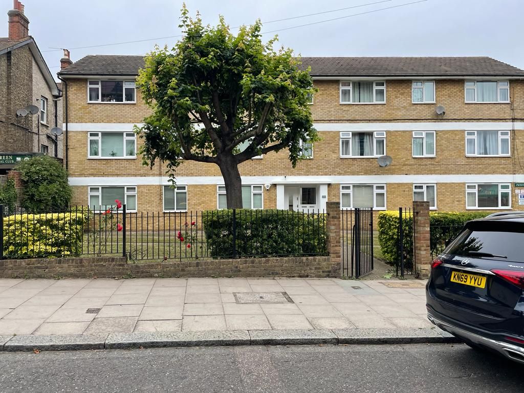 4 bed flat to rent in Beacon Road, London, Hither Green SE13 Zoopla