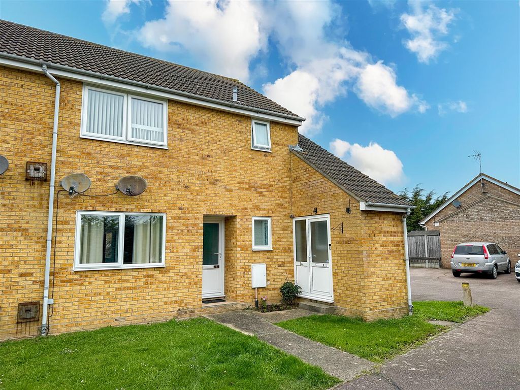 1 bed for sale in Ferndale Close, Great Clacton, Essex CO15