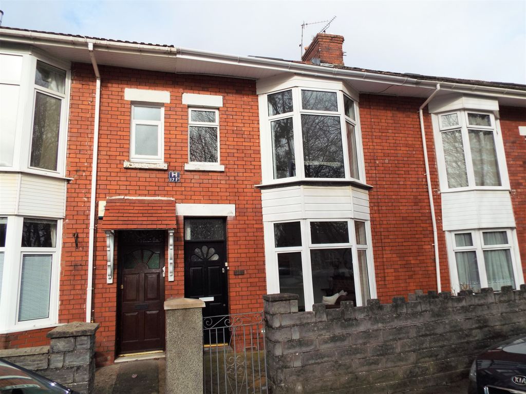 3 bed terraced house for sale in 11 Park View Terrace, Sketty, Swansea
