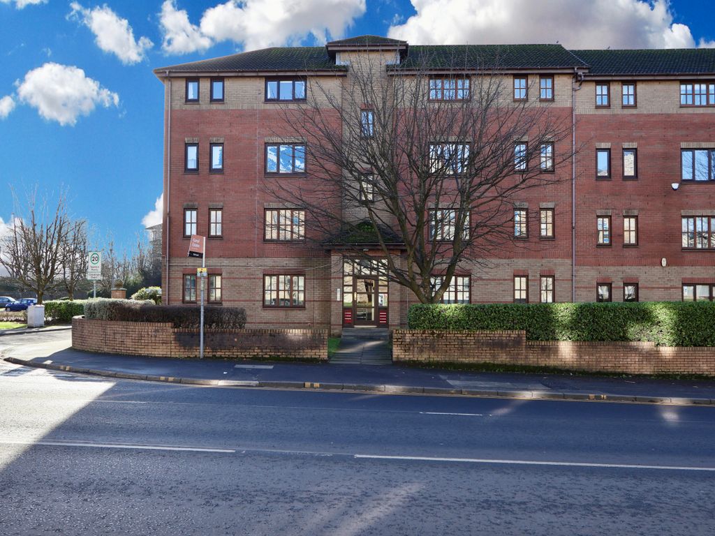 2 bed flat for sale in Dumbarton Road, Glasgow G14, £85,000 Zoopla