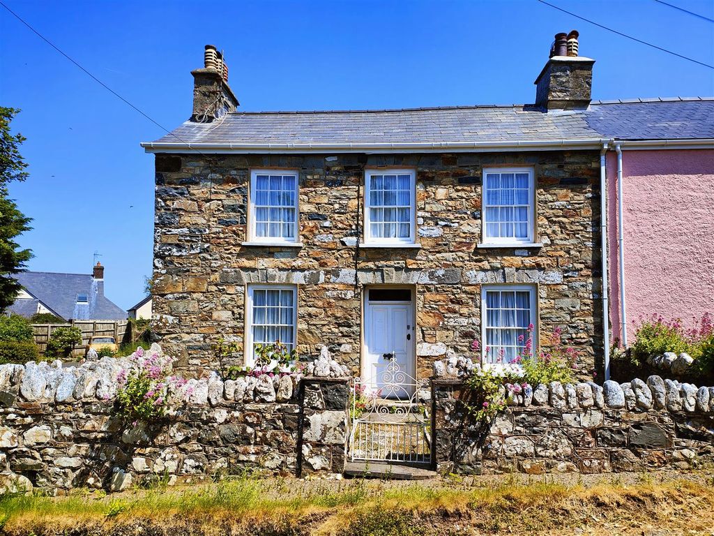 4 bed end terrace house for sale in 4 Tower Hill, Brynhenllan, Dinas Cross, Newport SA42 Zoopla