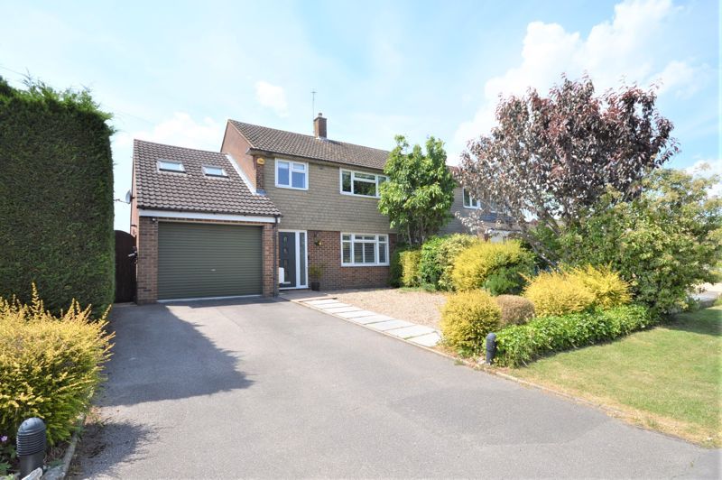 4 bed semidetached house for sale in Bates Lane, Weston Turville