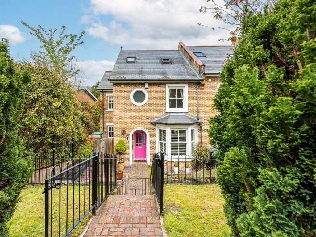 5 bed end terrace house for sale in Valley Road, Kenley CR8 Zoopla