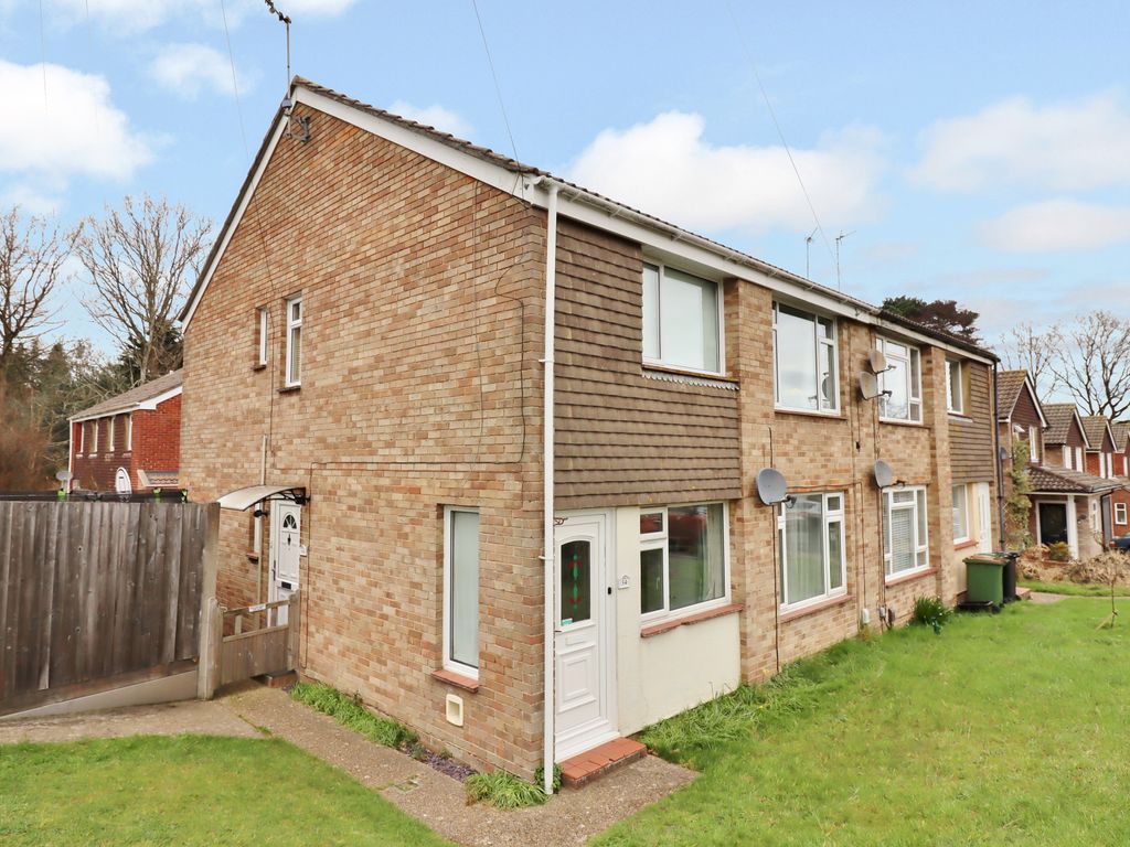 2 bed to rent in Coulsdon Road, Hedge End, Southampton SO30