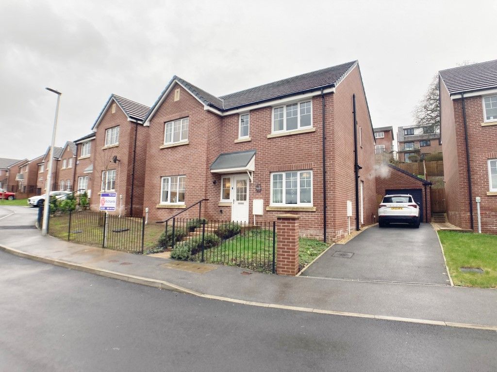 5 bed detached house for sale in Clos Benallt Fawr, Fforest