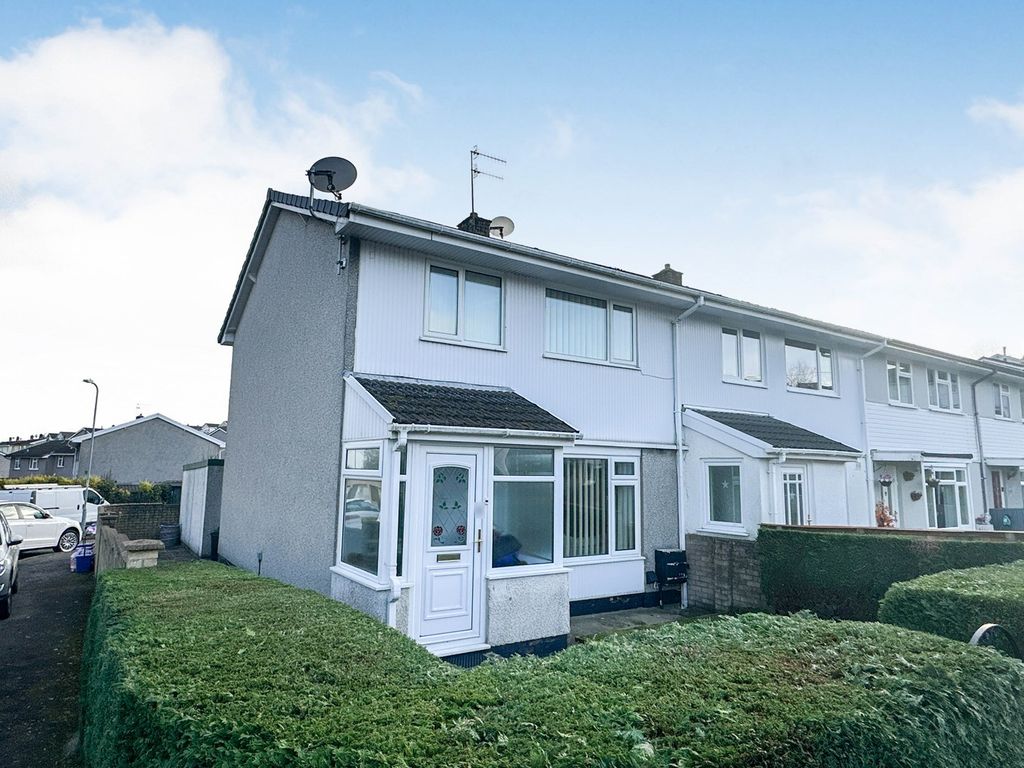 3 bed semidetached house for sale in DanYBryn, Gilwern, Abergavenny