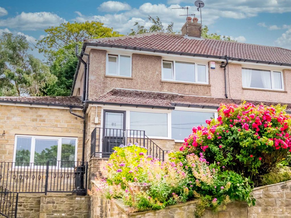 4 bed semidetached house for sale in Wessenden Head Road, Meltham HD9
