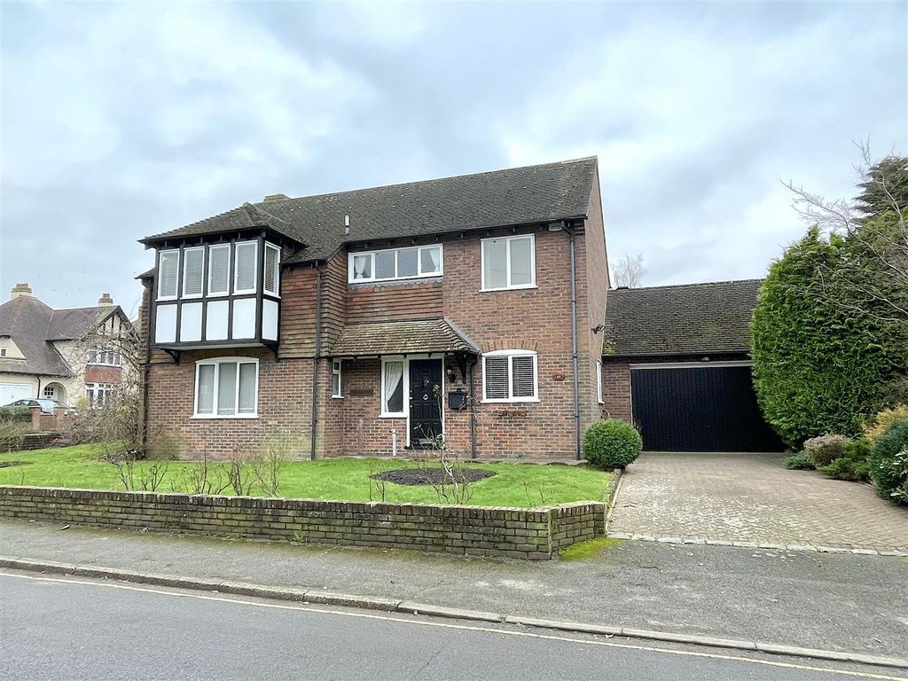 4 bed detached house for sale in Preston Lane, Faversham ME13 Zoopla