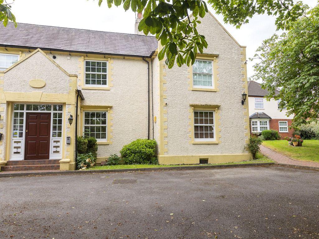 1 bed flat for sale in Langley Hall Gardens, Oldbury, Warley, West