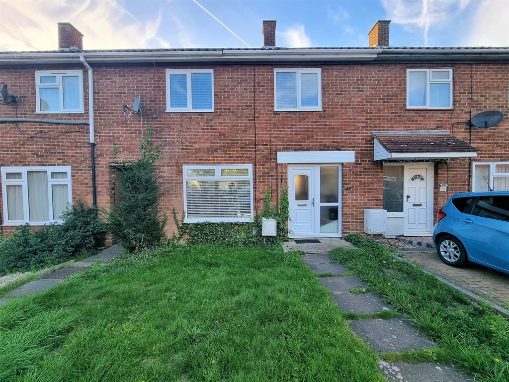 2 bed terraced house for sale in Fullers Mead, Newhall, Harlow CM17