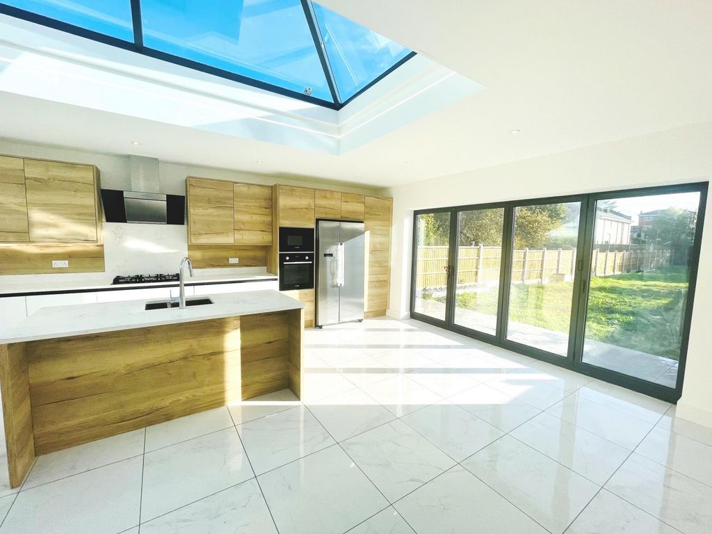 Sherrick Green Road, Willesden Green NW10  