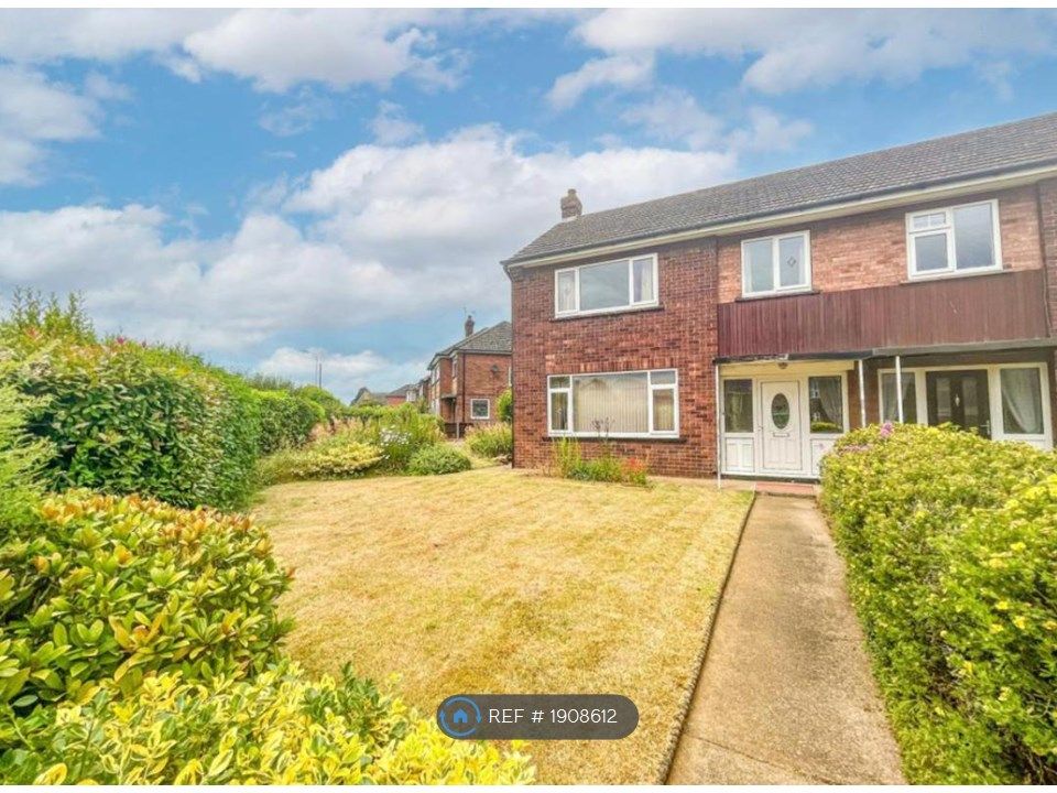 3 bed semidetached house to rent in Wynmoor Road, Scunthorpe DN17, £