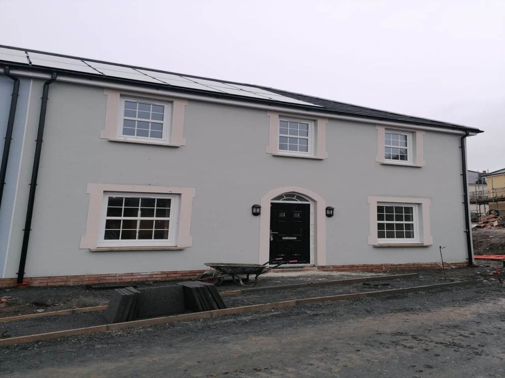 4 bed semidetached house to rent in Stad Craig Ddu, Llanon SY23, £