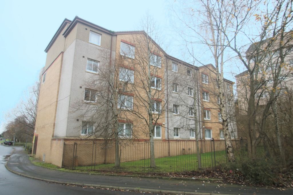 2 bed flat to rent in Lenzie Place, Springburn, Glasgow G21, £695 pcm