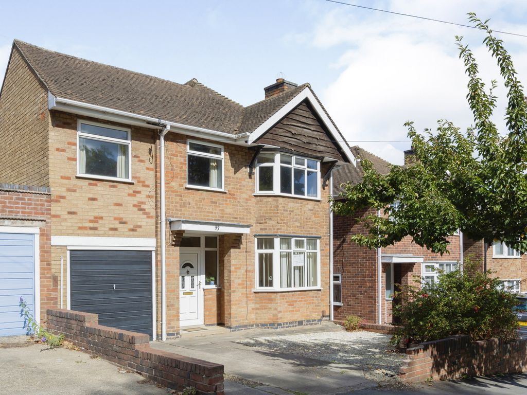 4 bed detached house for sale in Greengate Lane, Birstall, Leicester