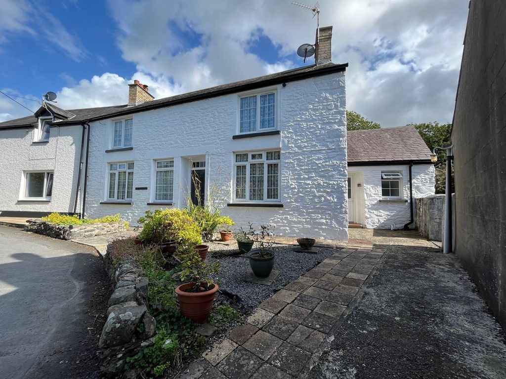 4 bed cottage for sale in Stryd Yr Capel, Llanon SY23, £265,000 Zoopla