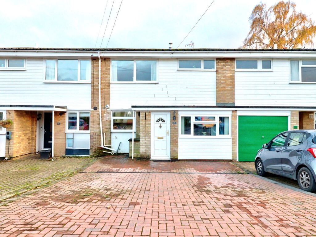 3 bed terraced house for sale in Wrights Lane, Prestwood, Great