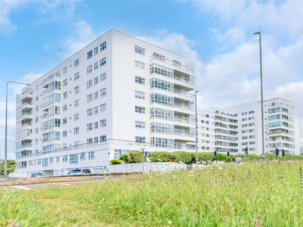 3 bed flat for sale in Marine Drive, Brighton BN2 Zoopla