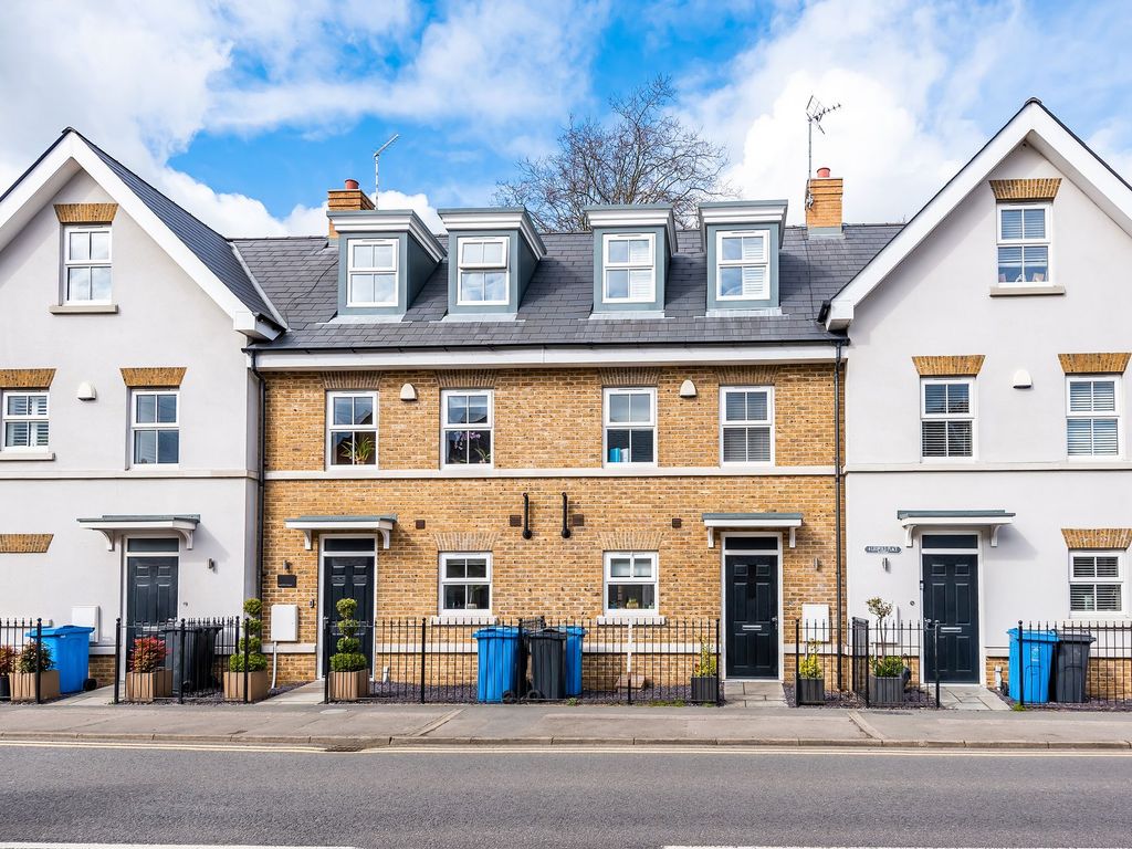 3 bed town house for sale in St. Leonards Road, Windsor SL4, £700,000
