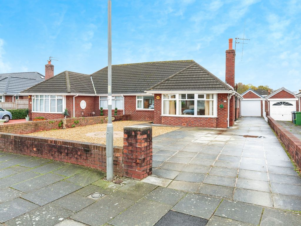 3 bed semidetached bungalow for sale in Poulton Avenue, Lytham St