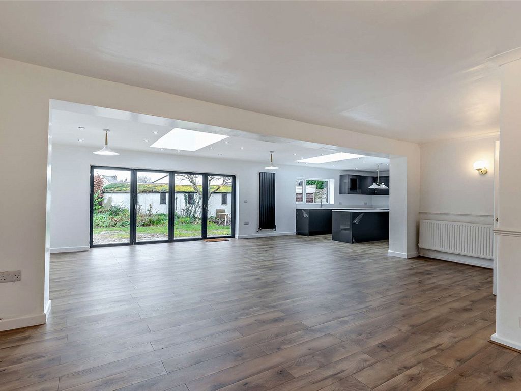 4 bed detached house to rent in Green Lane, Timperley, Altrincham WA15, £2,250 pcm Zoopla