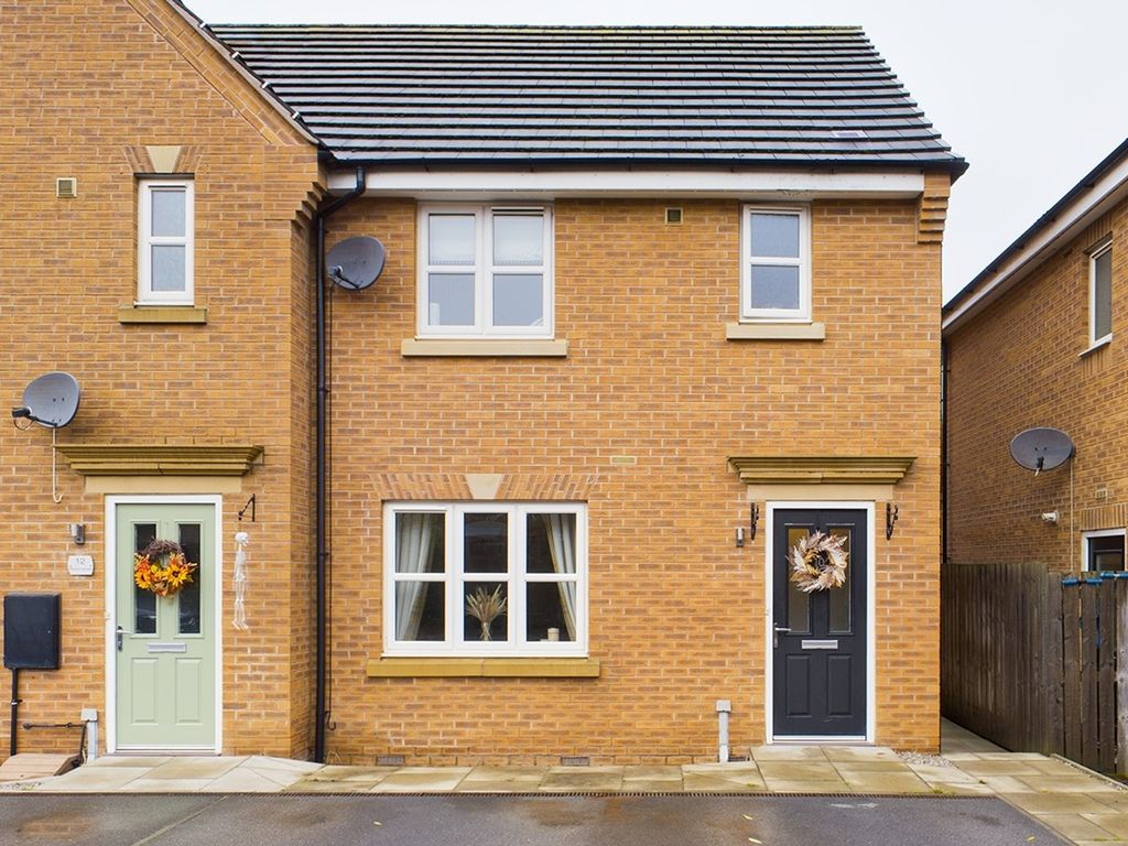 3 bed end terrace house for sale in Victoria Gardens, Normanton WF6