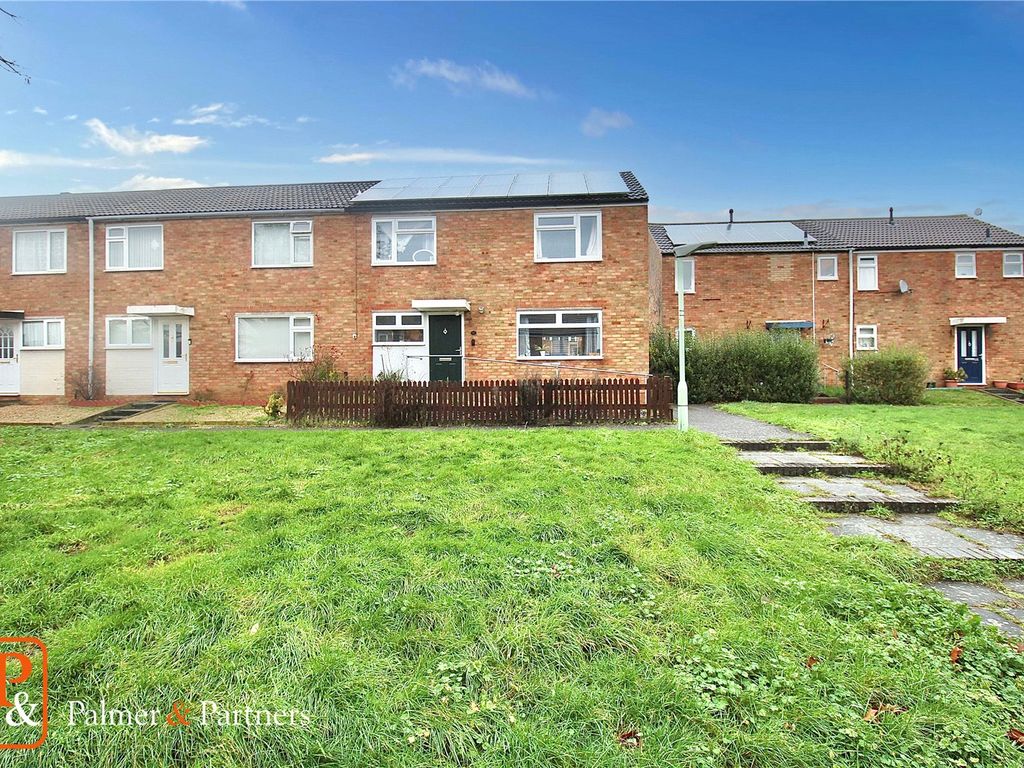 3 bed end terrace house for sale in Cherrytree Road, Great Cornard