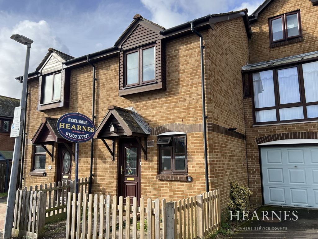 2 bed terraced house for sale in Labrador Drive, Baiter Park, Poole BH15, £300,000 Zoopla